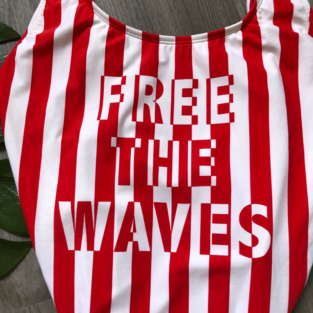 Billabong• Always Free One Piece Swim - Picture 9 of 15